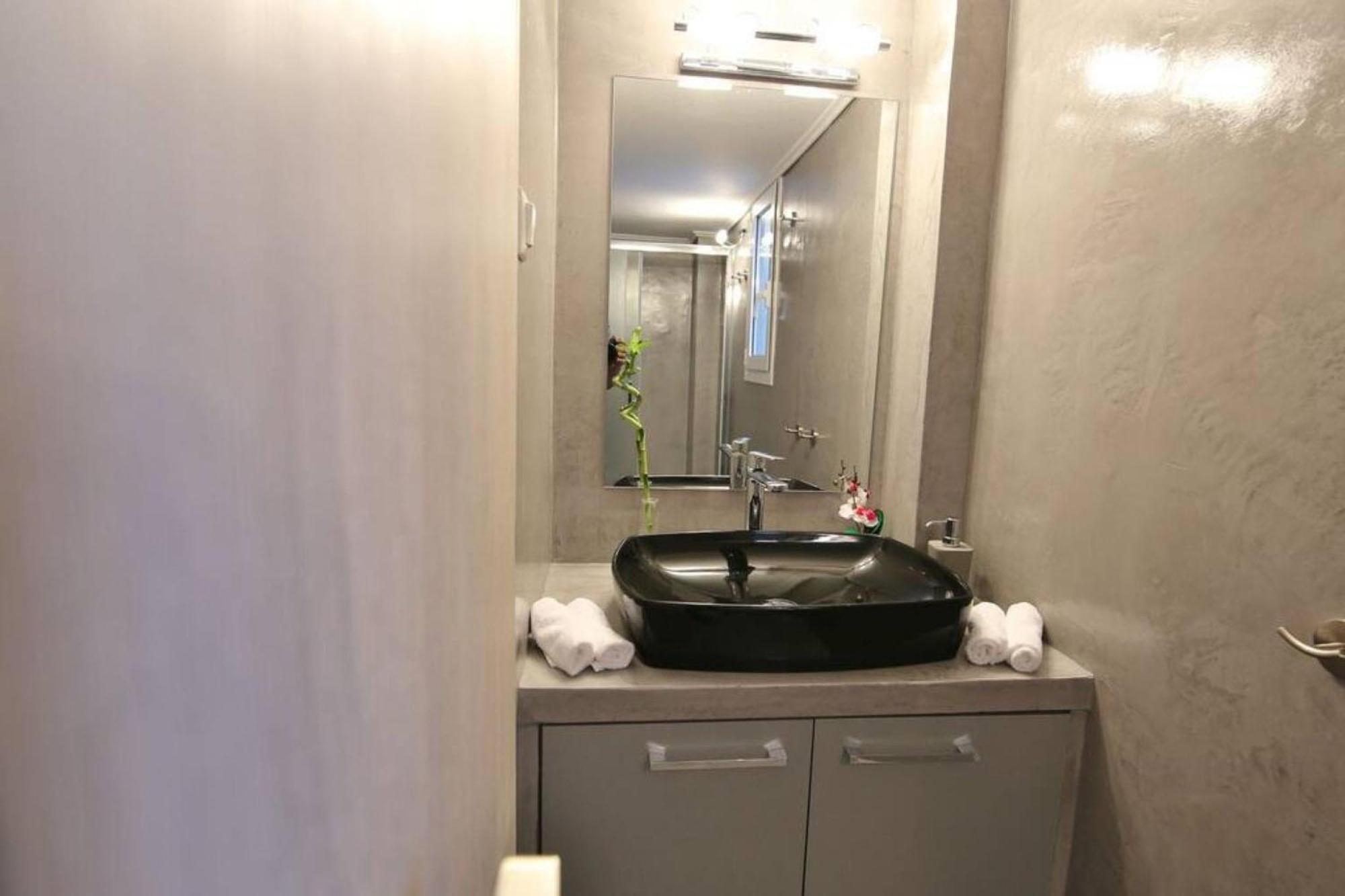 Penthouse Lux Flat With 2 Bd Next To Larissis Apartment Athens Ngoại thất bức ảnh
